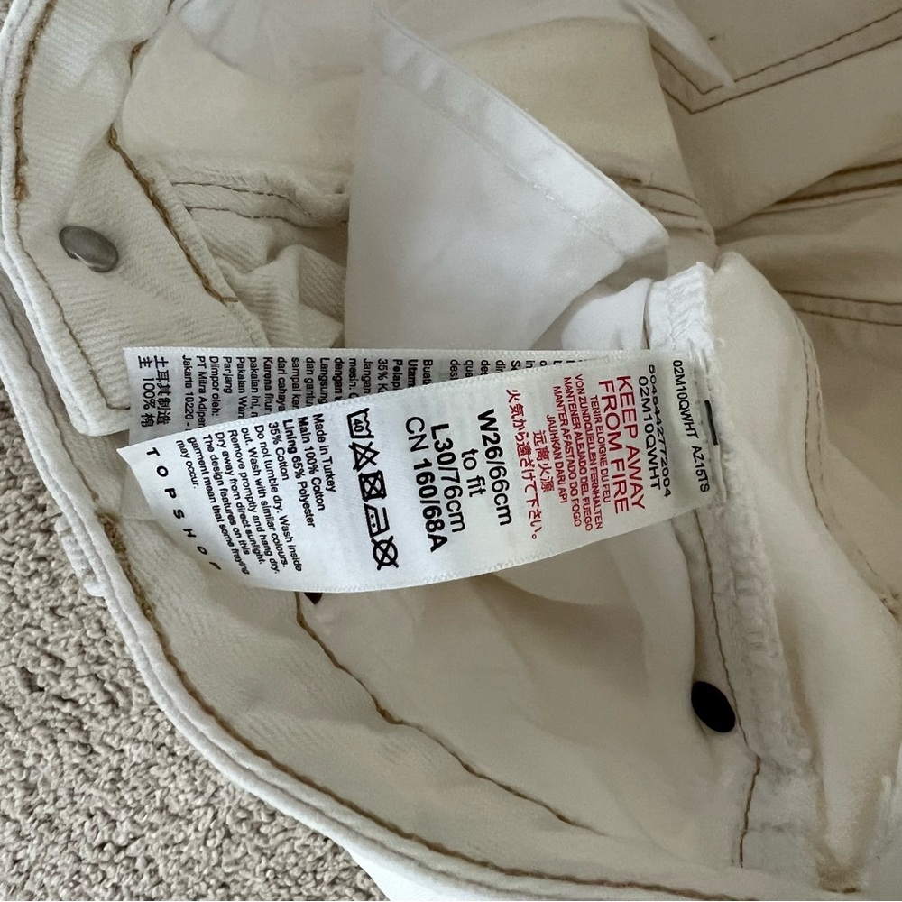 TOPSHOP White Mom Jeans - Picture 5 of 11